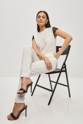 Костюм брючный нарядный 43010 белый